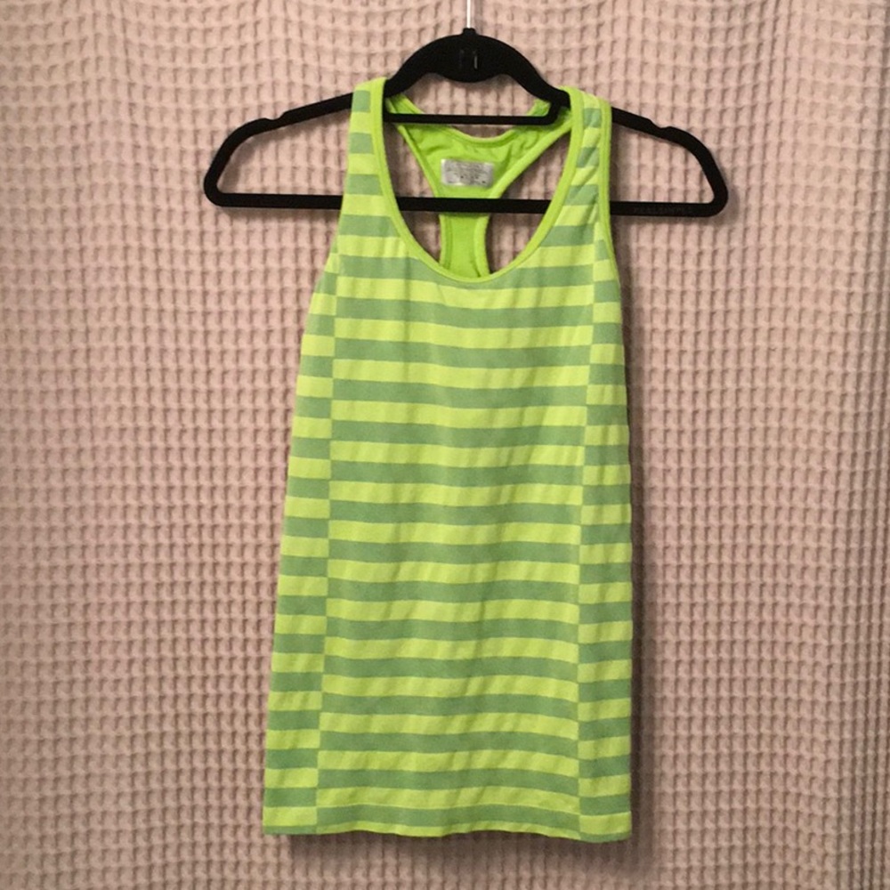 Athleta work out tank - Size Medium